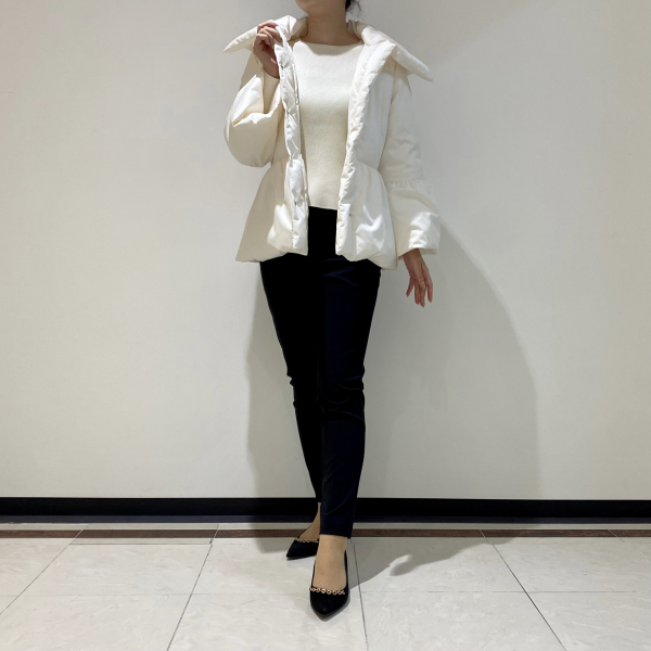 WINTER SALE】50%OFF＜ドットボタンペプラムダウンジャケット