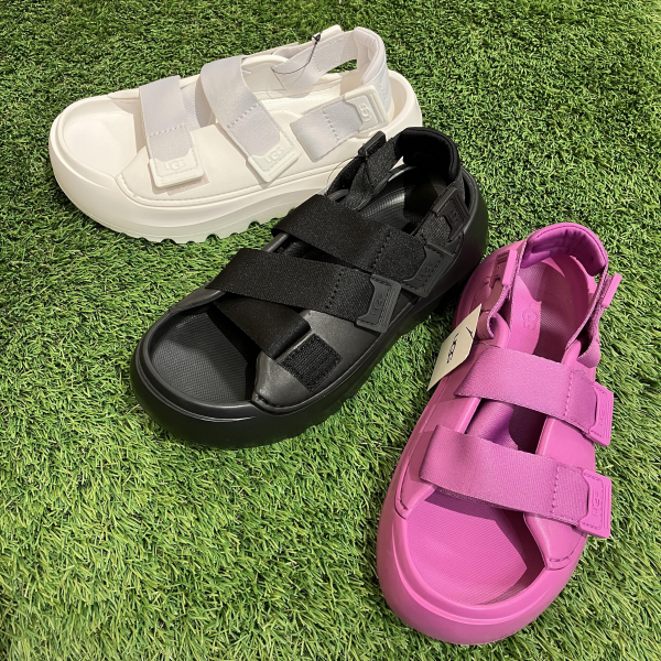 UGG メンズサンダル ミントグリーン - メルカリ