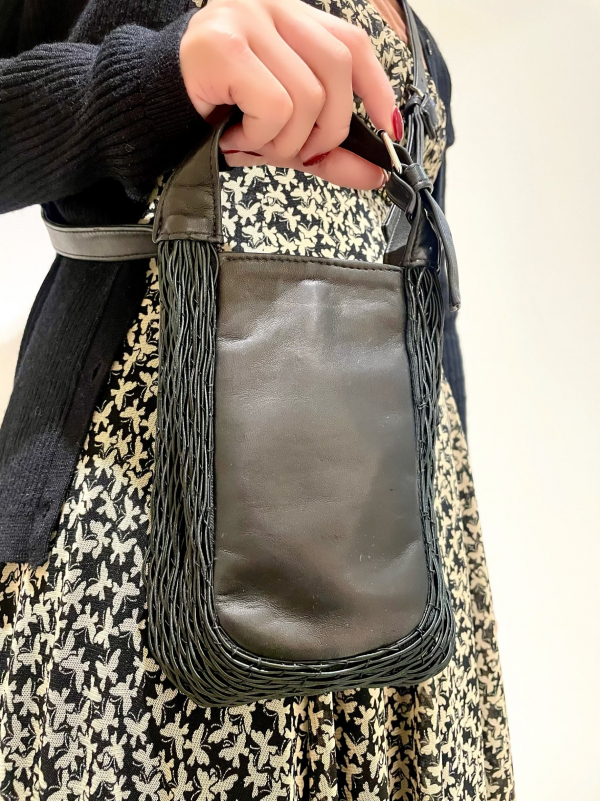 芸術の秋のためのバッグ🍇ーMariana Mendez ー | アッシュ・ペー・フランス | 大丸京都店公式 SHOP BLOG