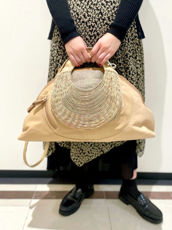 祝開店！大放出セール開催中 芸術の秋のためのバッグ🍇ーMariana アッシュ・ペー | ー Mendez バッグ